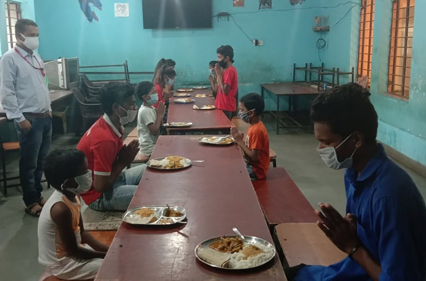relief-people-across-India.jpg relief-people-across-India.jpg